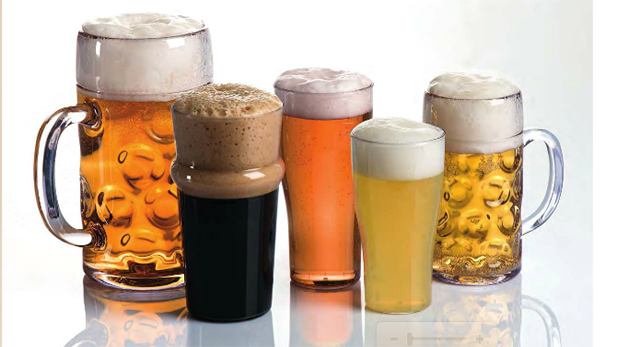 Ανακυκλώσιμα και επαναχρησιμοποιούμενα πλαστικά ποτήρια μπύρας για beach bars