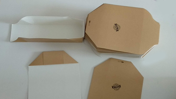 Cardboard certified hot dog boxes