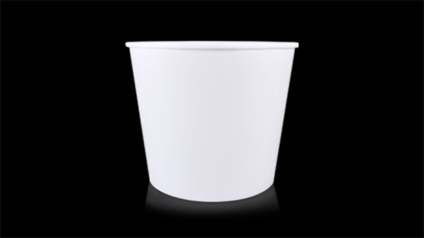 White popcorn containers, available in all series