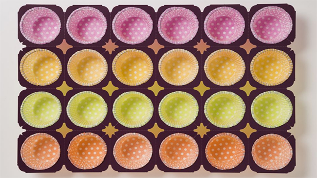 Tray πουά: Δίσκοι με muffins πουά των 2 oz και των 24, 12, 8, 6 και 4 θέσεων