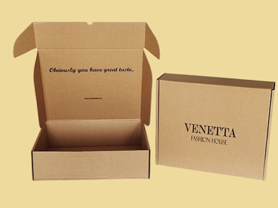 Delivery cardboard boxes